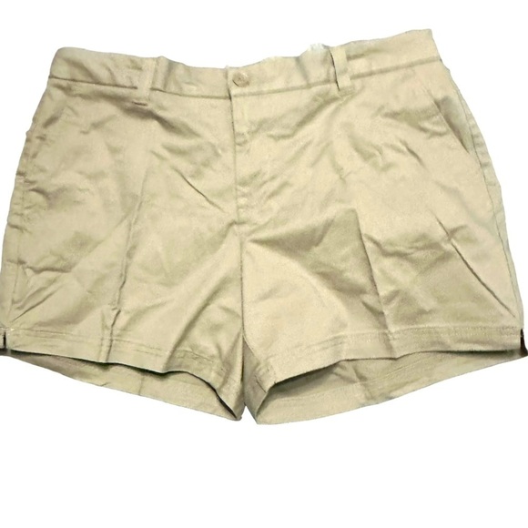 Magellan Khaki Shorts NWT - Picture 1 of 5